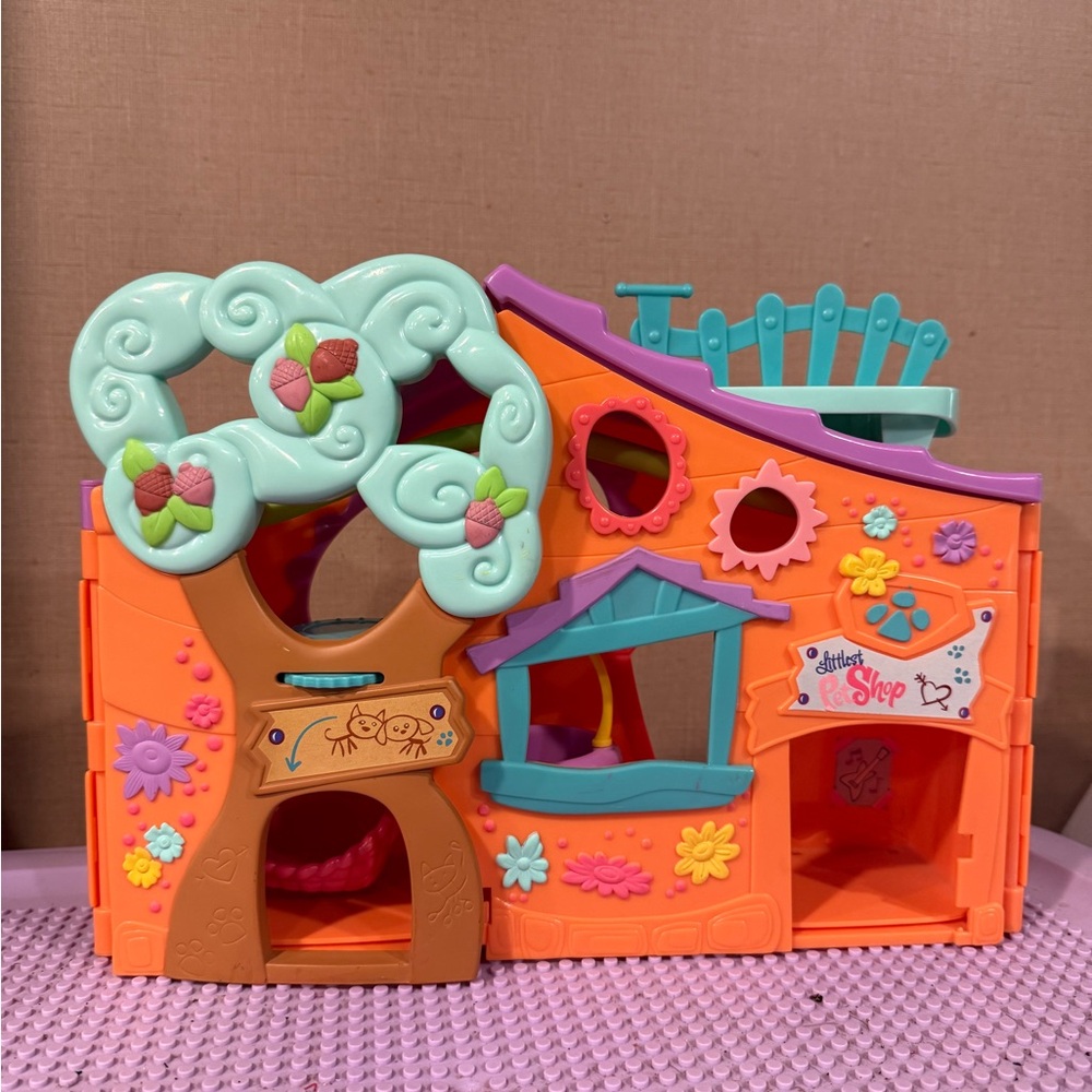 Littlest Pet Shop House